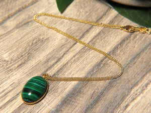 Pendentif "GENEVIÈVE" en pierre de Malachite