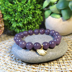 Bracelet "NEWCASTLE" en pierres naturelles de Lépidolite et breloque en zamak