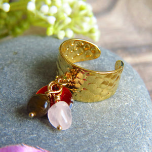 Bague "NOEMIE" dorée or fin en Œil de Tigre et Quartz Rose avec sequin émaillé