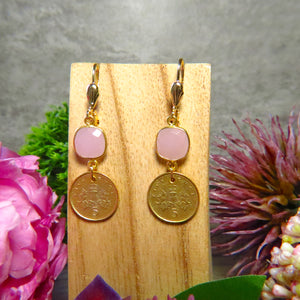 Boucles d’oreilles dorées or fin en Calcédoine rose