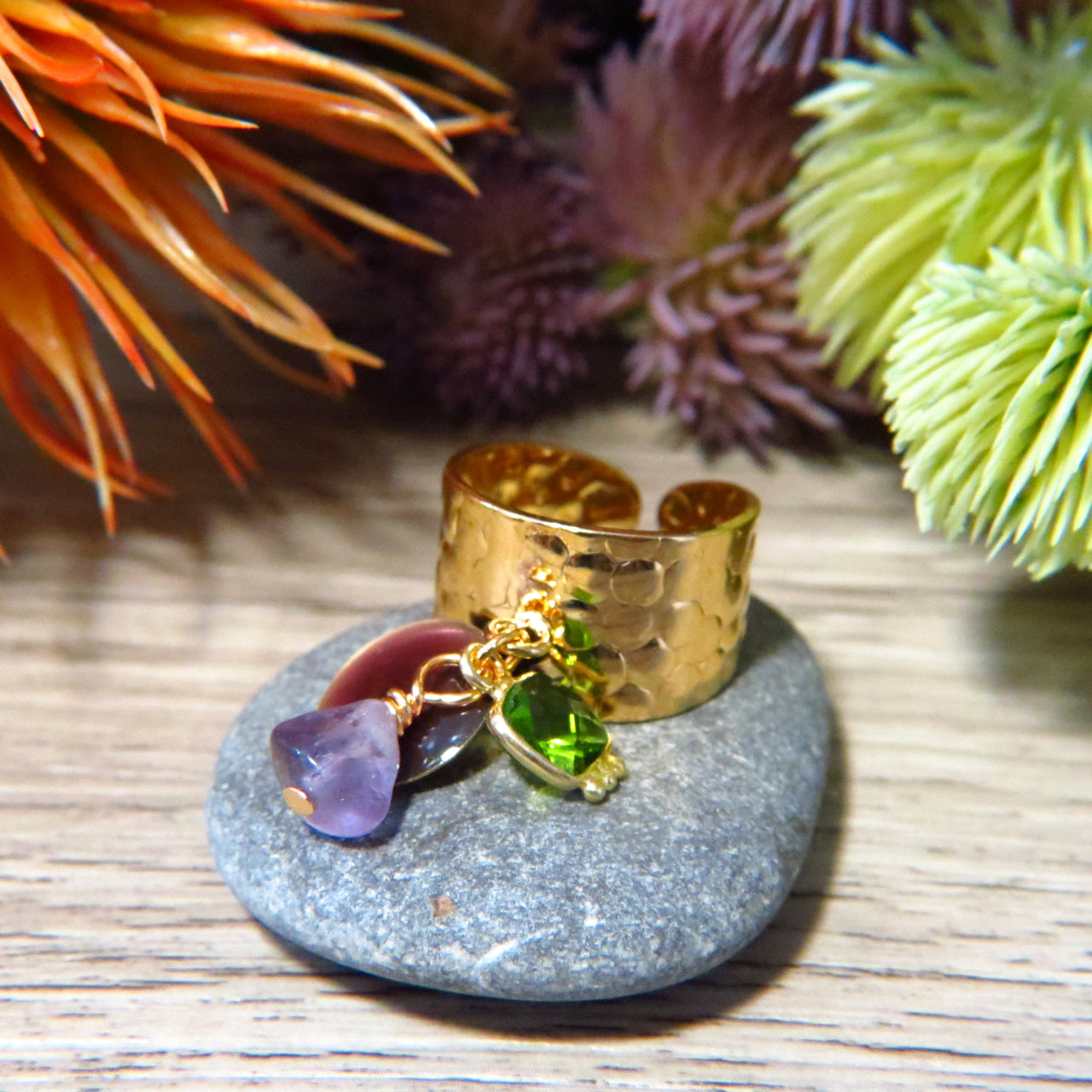 bague-femme-doree-or-fin-pierre-naturelle-peridot-sequin-email-tourmalyn