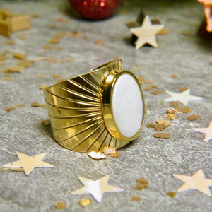 Bague "MADELEINE" adaptable avec Agate blanche