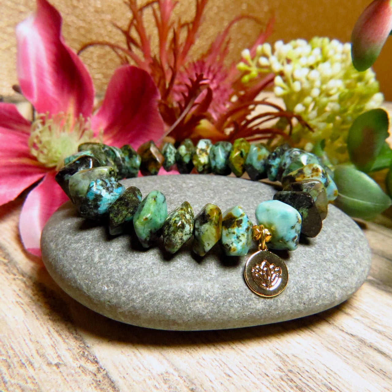 Bracelet "PALMA" doré or fin et pierres naturelles de Turquoise africaine