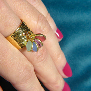 Bague "MATHILDE" dorée or fin avec pierres d' Améthyste Tourmaline et Calcédoine verte et bleue