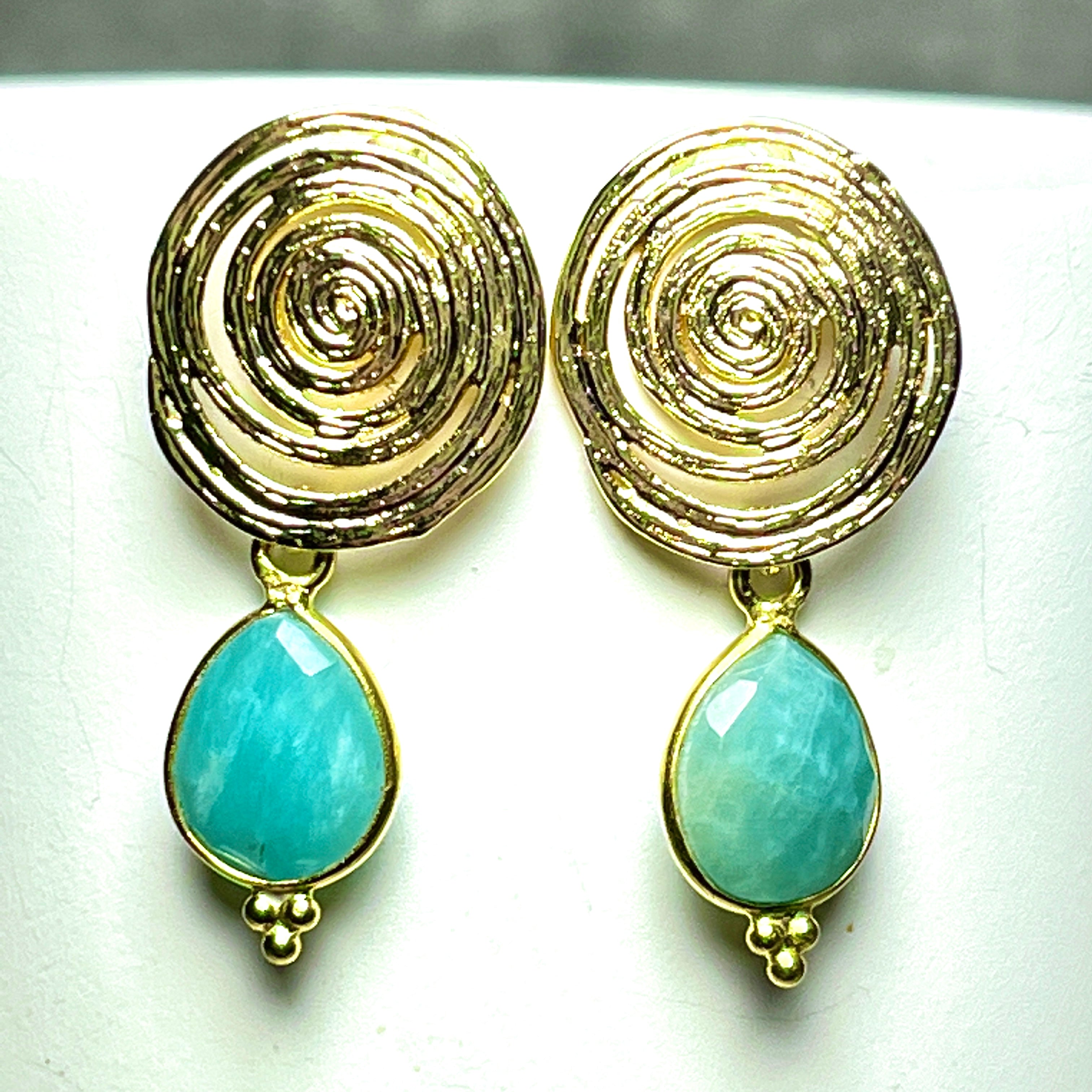 Boucles d’oreilles "COLUMBUS" dorées or fin pierre d’ Amazonite