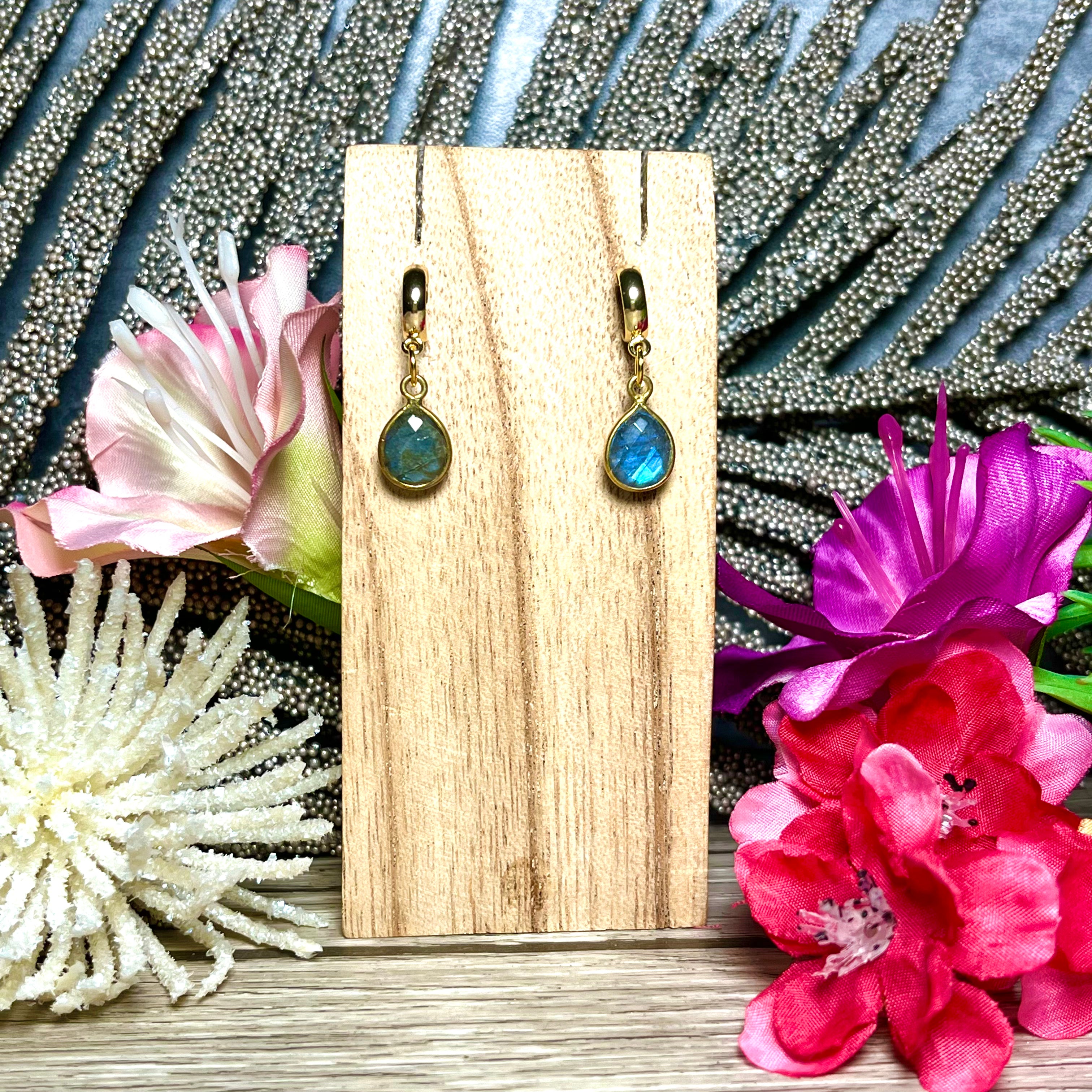 Boucles d’oreilles "LUNA" dorées or fin Labradorite