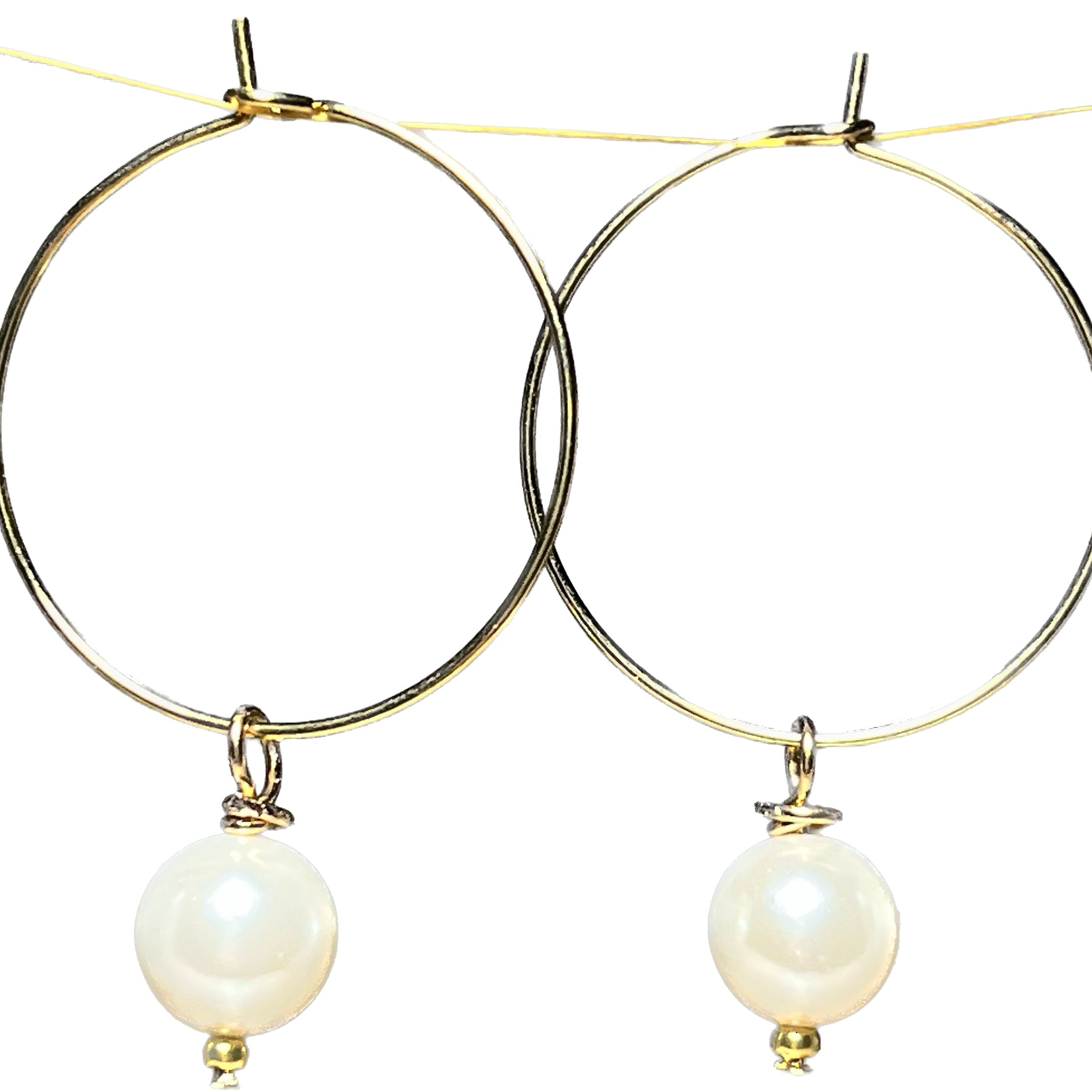 Boucles d'oreilles "ELARA" perle de nacre blanche dorées or fin