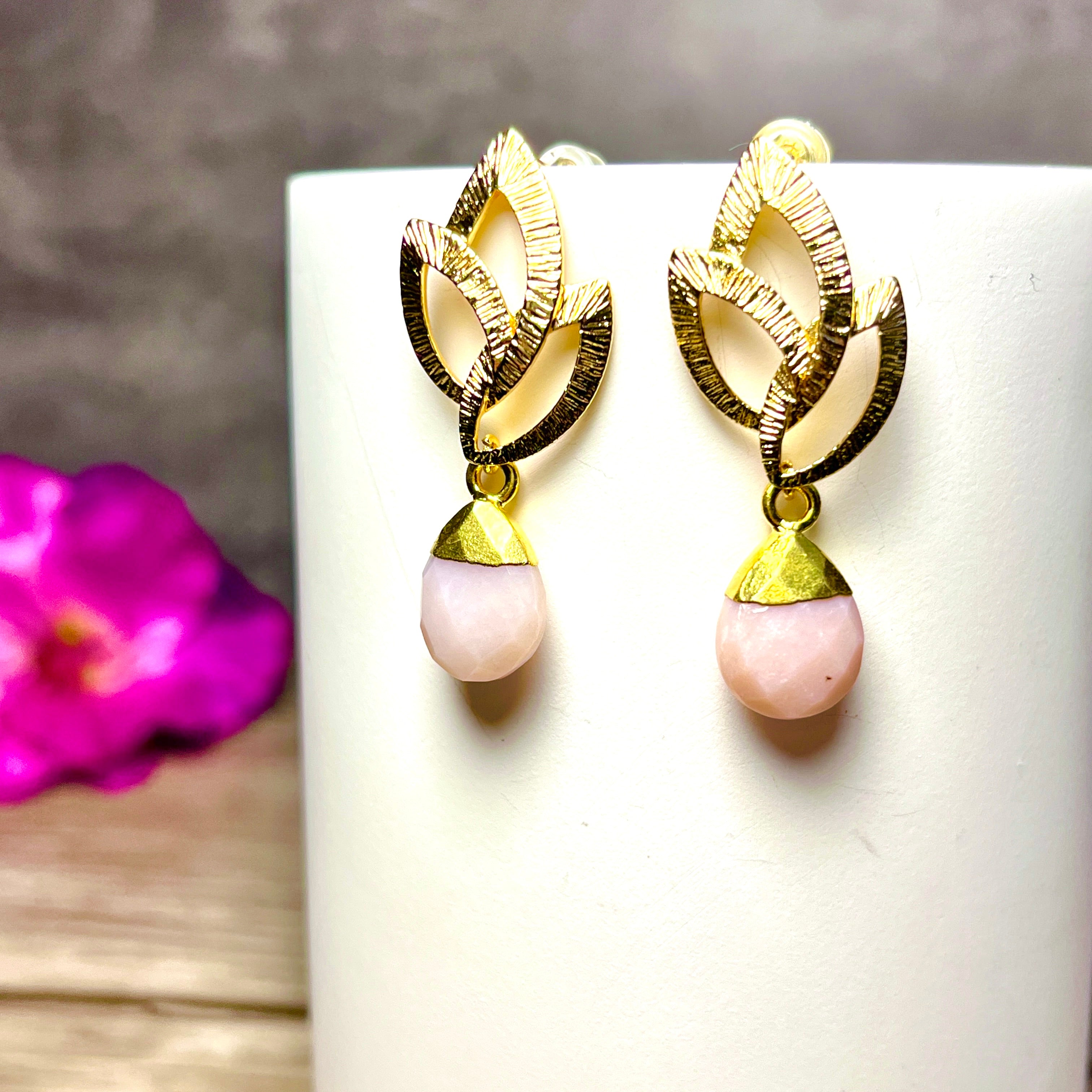 Boucles d’oreilles "DELILAH" dorées or fin Opale rose
