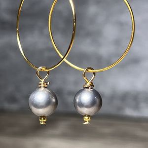 Boucles d'oreilles "CAELIA" perle de nacre grisées dorées or fin